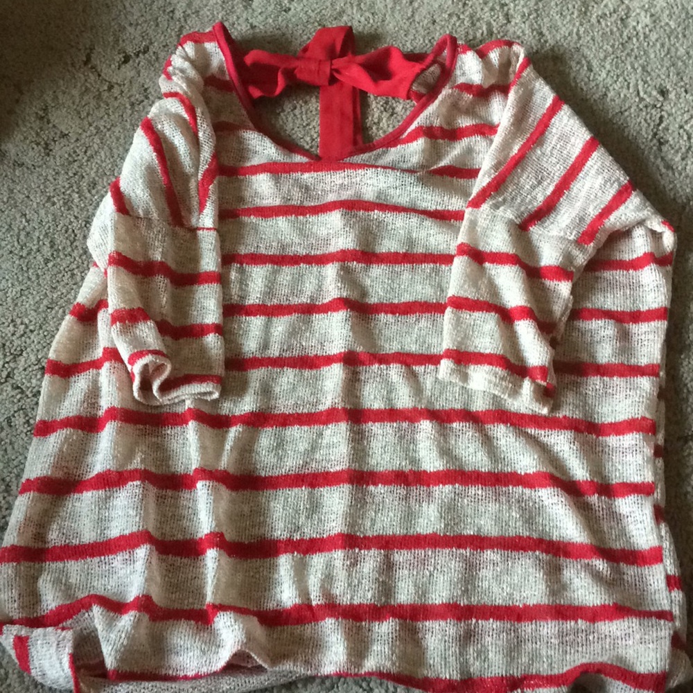 Rue 21 top with long short sleeves